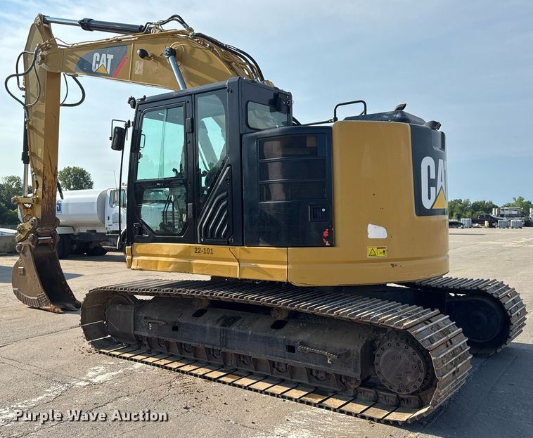 image for item DW3411 2016 Caterpillar 325F LCR excavator