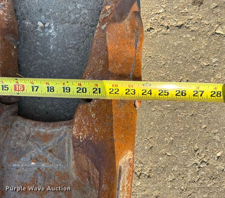 image for item DW3411 2016 Caterpillar 325F LCR excavator