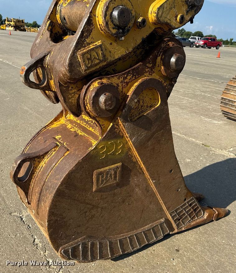 image for item DW3411 2016 Caterpillar 325F LCR excavator