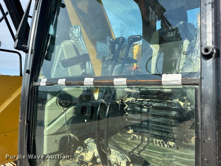 image for item DW3411 2016 Caterpillar 325F LCR excavator