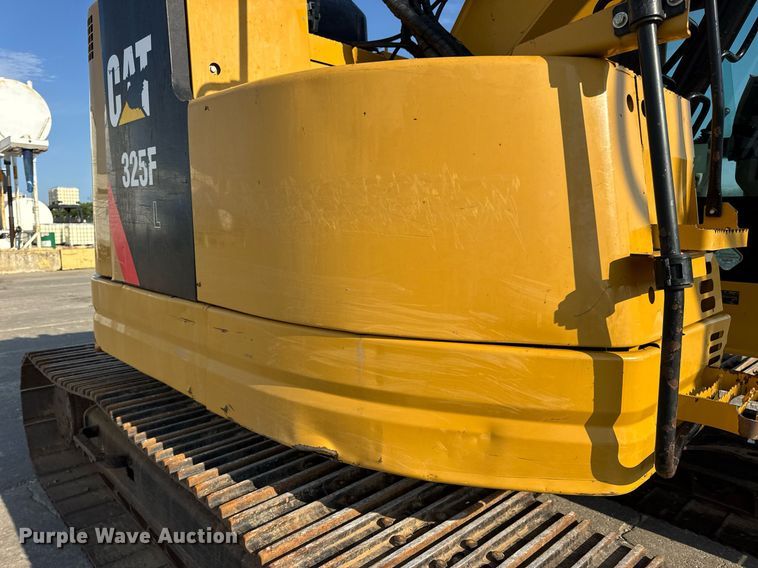 image for item DW3411 2016 Caterpillar 325F LCR excavator