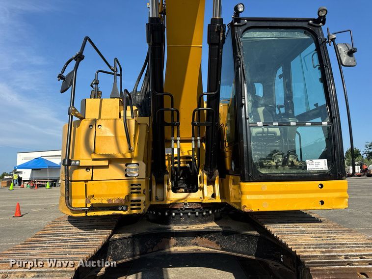 image for item DW3411 2016 Caterpillar 325F LCR excavator