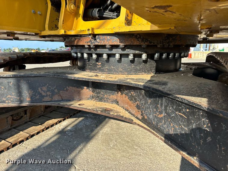 image for item DW3411 2016 Caterpillar 325F LCR excavator