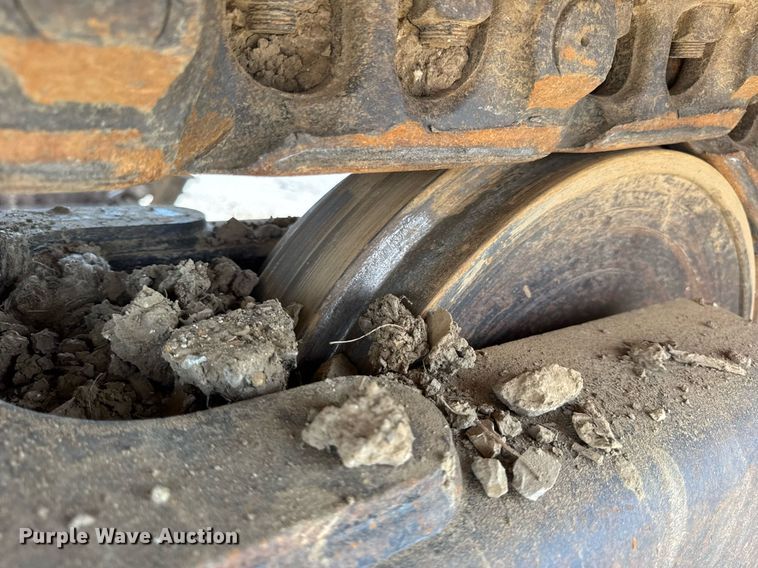 image for item DW3411 2016 Caterpillar 325F LCR excavator