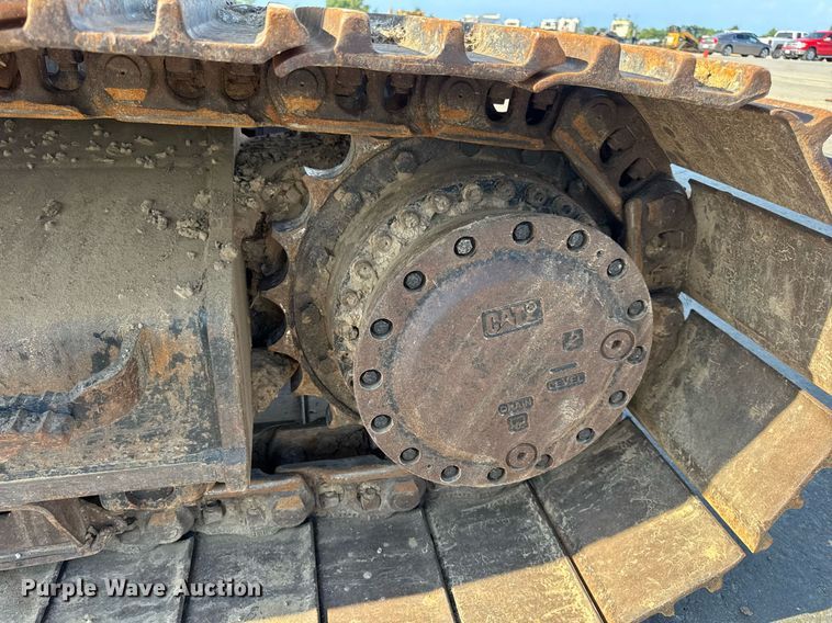 image for item DW3411 2016 Caterpillar 325F LCR excavator