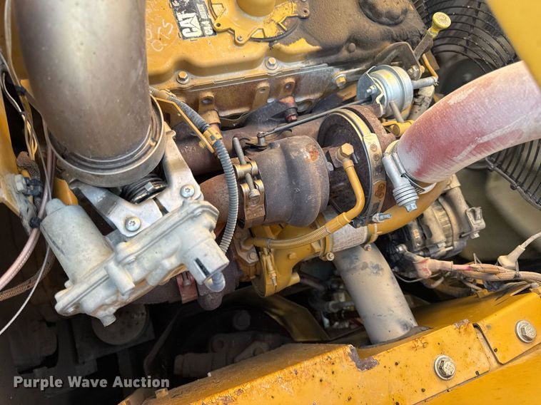 image for item DW3411 2016 Caterpillar 325F LCR excavator