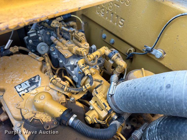 image for item DW3411 2016 Caterpillar 325F LCR excavator