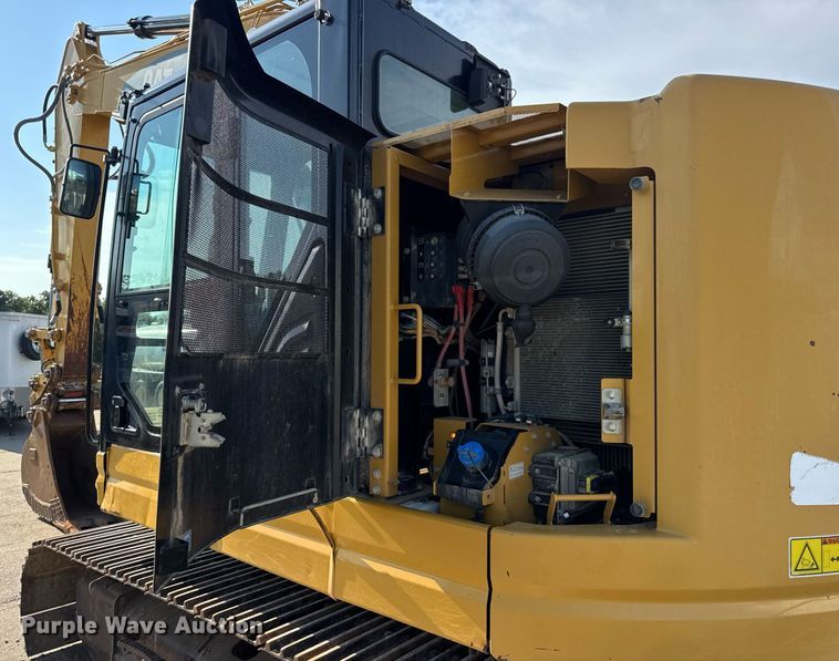 image for item DW3411 2016 Caterpillar 325F LCR excavator