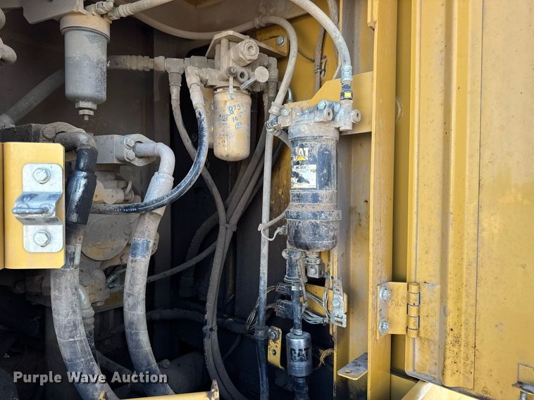 image for item DW3411 2016 Caterpillar 325F LCR excavator