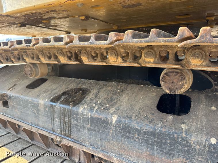 image for item DW3411 2016 Caterpillar 325F LCR excavator