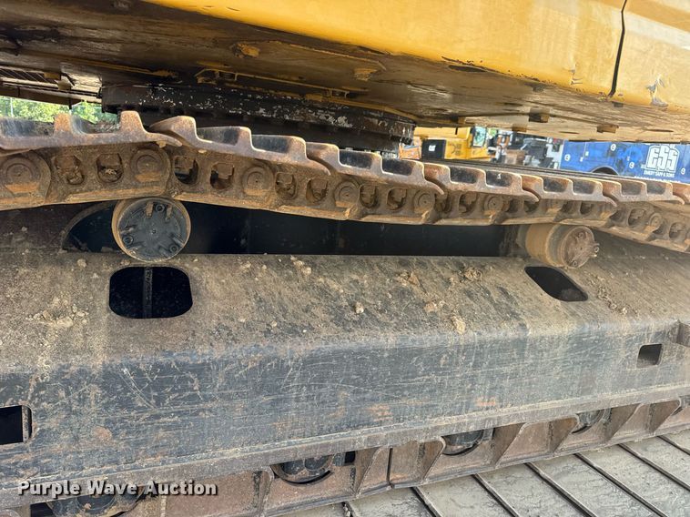 image for item DW3411 2016 Caterpillar 325F LCR excavator