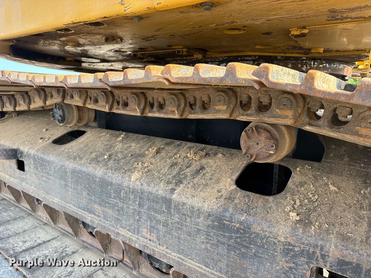 image for item DW3411 2016 Caterpillar 325F LCR excavator