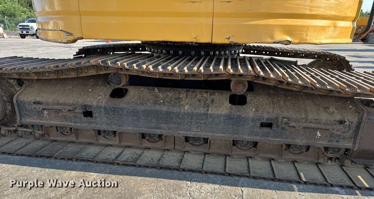 image for item DW3411 2016 Caterpillar 325F LCR excavator