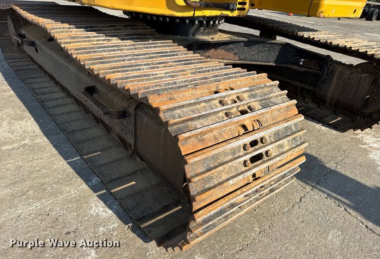 image for item DW3411 2016 Caterpillar 325F LCR excavator