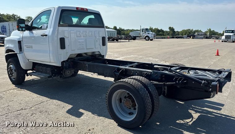 image for item DW3412 2020 Chevrolet Silverado 4500HD truck cab and chassis