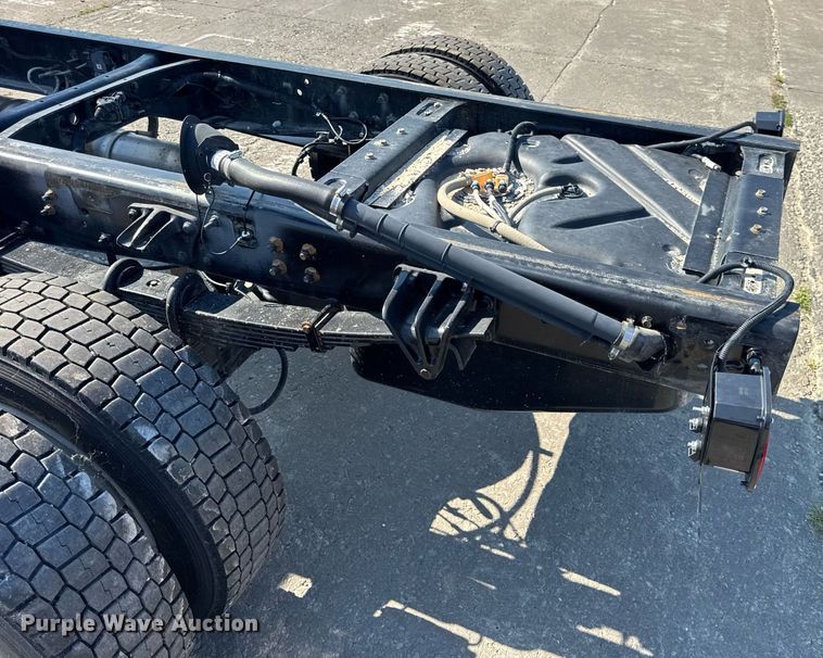 image for item DW3412 2020 Chevrolet Silverado 4500HD truck cab and chassis