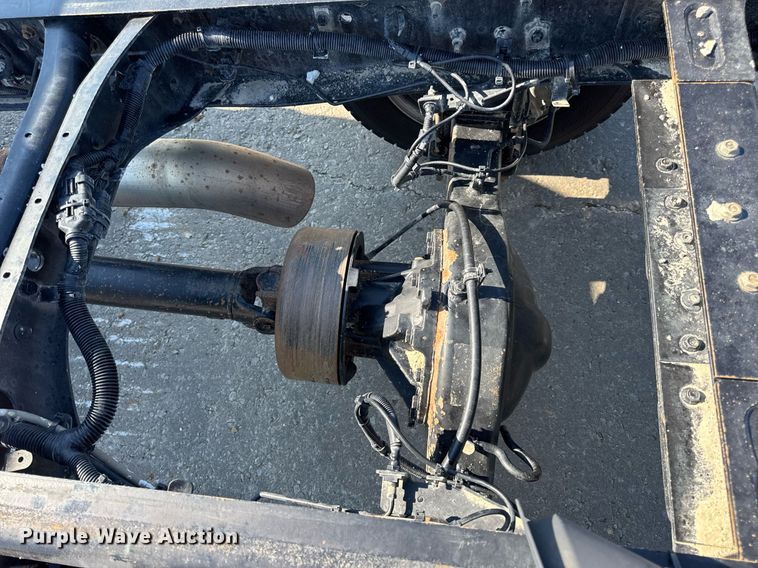 image for item DW3412 2020 Chevrolet Silverado 4500HD truck cab and chassis