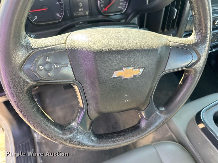 image for item DW3412 2020 Chevrolet Silverado 4500HD truck cab and chassis