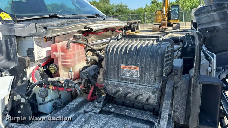 image for item DW3412 2020 Chevrolet Silverado 4500HD truck cab and chassis