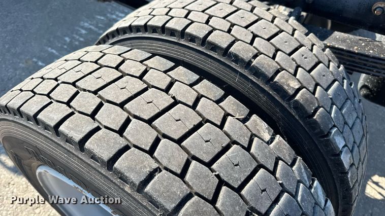 image for item DW3412 2020 Chevrolet Silverado 4500HD truck cab and chassis