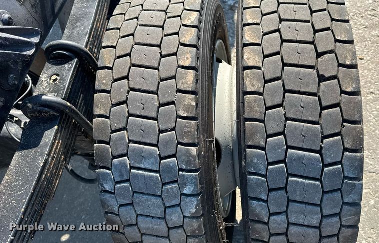 image for item DW3412 2020 Chevrolet Silverado 4500HD truck cab and chassis