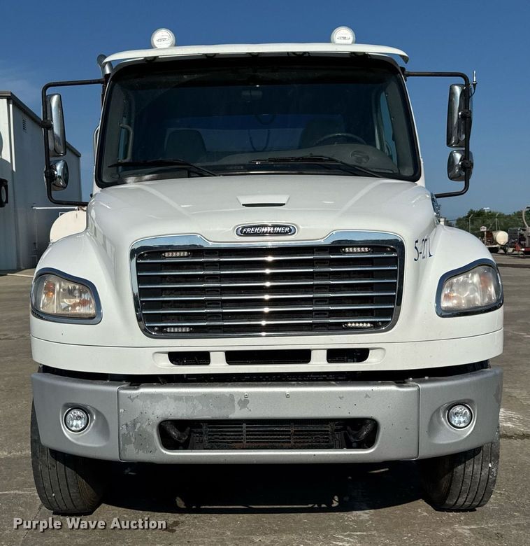 image for item DW3414 2012 Freightliner Business Class M2 utility / service truck