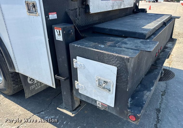 image for item DW3414 2012 Freightliner Business Class M2 utility / service truck