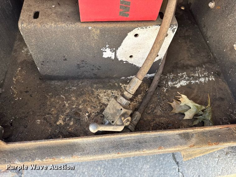 image for item DW3414 2012 Freightliner Business Class M2 utility / service truck