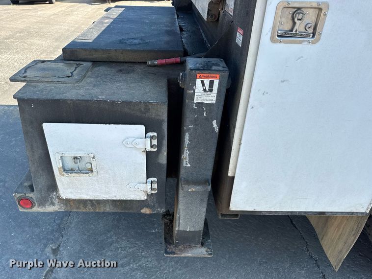 image for item DW3414 2012 Freightliner Business Class M2 utility / service truck