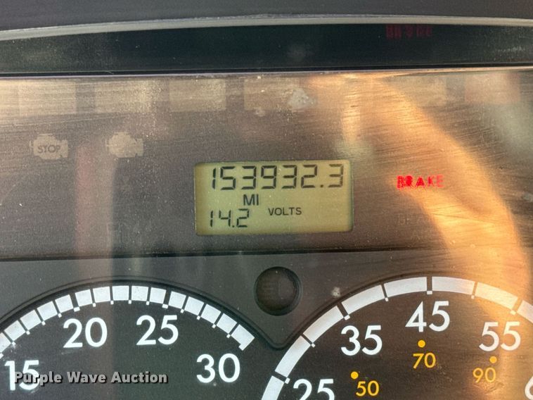 image for item DW3414 2012 Freightliner Business Class M2 utility / service truck