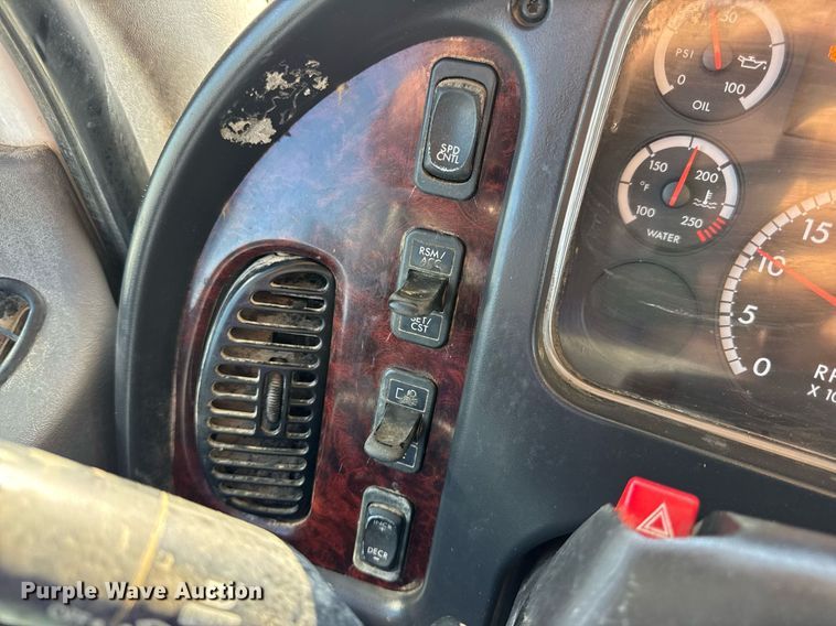 image for item DW3414 2012 Freightliner Business Class M2 utility / service truck