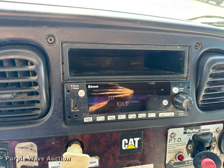 image for item DW3414 2012 Freightliner Business Class M2 utility / service truck