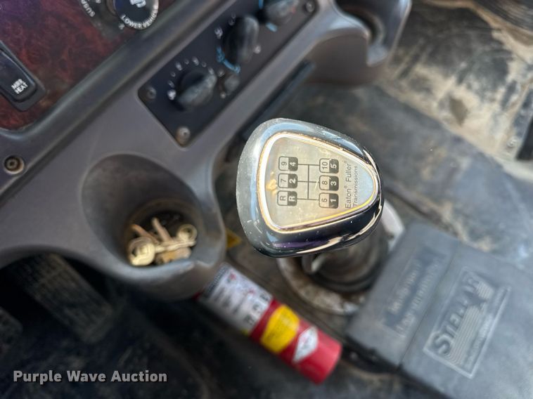 image for item DW3414 2012 Freightliner Business Class M2 utility / service truck