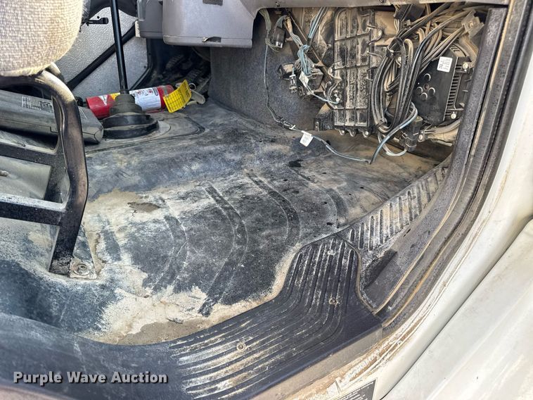 image for item DW3414 2012 Freightliner Business Class M2 utility / service truck