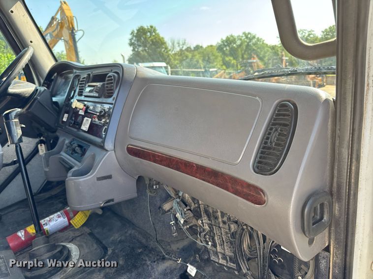 image for item DW3414 2012 Freightliner Business Class M2 utility / service truck