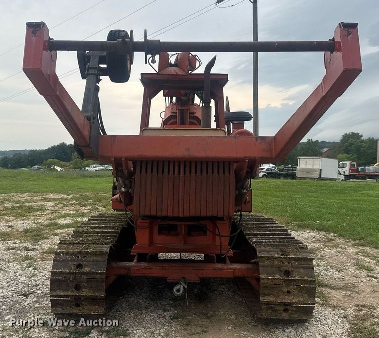 image for item DW3415 1993 Ditch Witch HT100JD vibratory cable plow