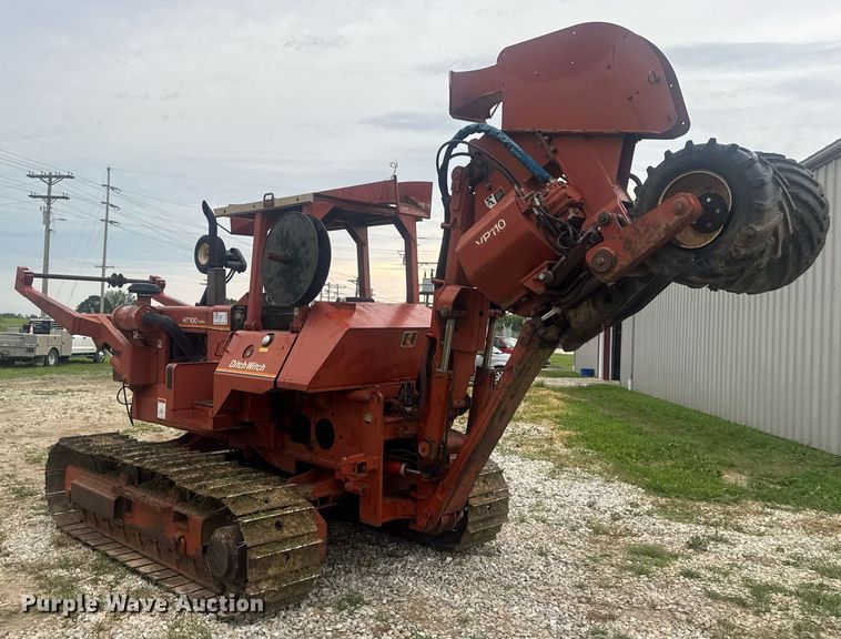 image for item DW3415 1993 Ditch Witch HT100JD vibratory cable plow