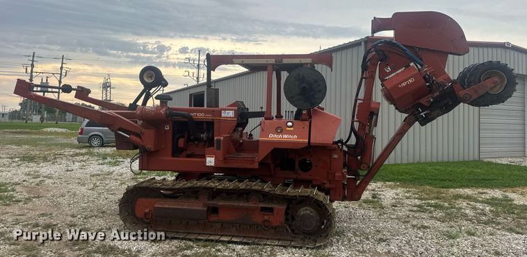 image for item DW3415 1993 Ditch Witch HT100JD vibratory cable plow