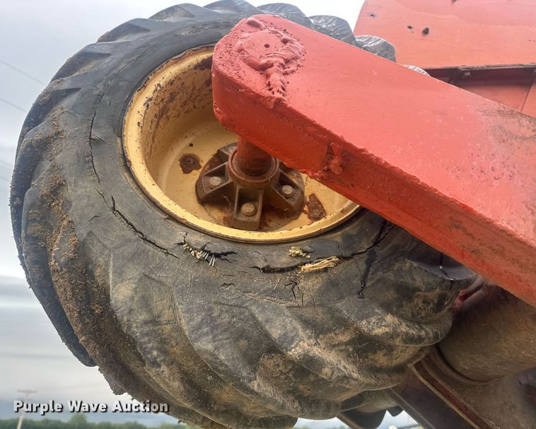 image for item DW3415 1993 Ditch Witch HT100JD vibratory cable plow