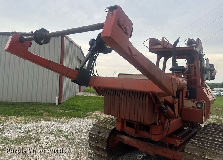 image for item DW3415 1993 Ditch Witch HT100JD vibratory cable plow