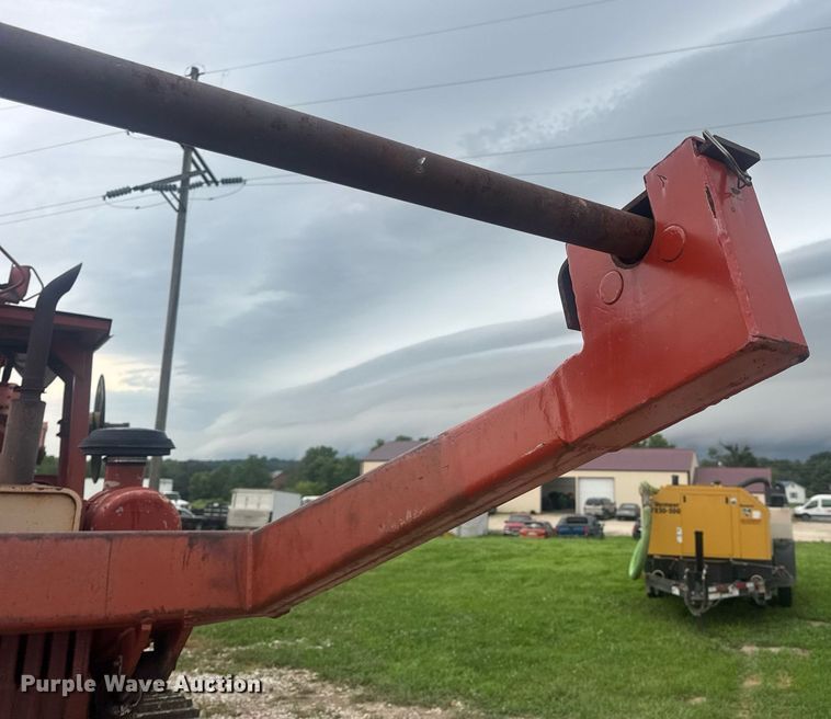 image for item DW3415 1993 Ditch Witch HT100JD vibratory cable plow