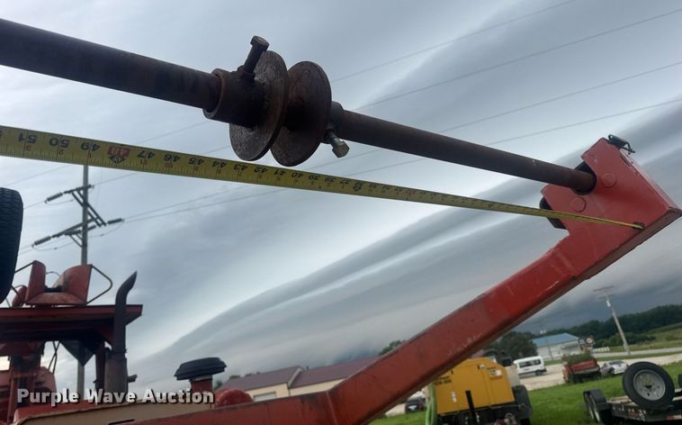 image for item DW3415 1993 Ditch Witch HT100JD vibratory cable plow