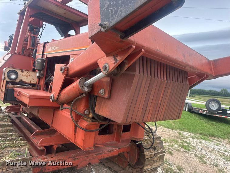 image for item DW3415 1993 Ditch Witch HT100JD vibratory cable plow