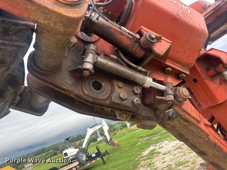 image for item DW3415 1993 Ditch Witch HT100JD vibratory cable plow