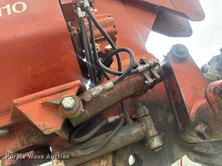 image for item DW3415 1993 Ditch Witch HT100JD vibratory cable plow