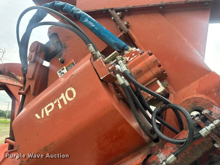 image for item DW3415 1993 Ditch Witch HT100JD vibratory cable plow