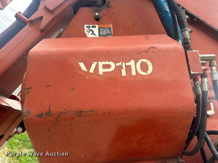 image for item DW3415 1993 Ditch Witch HT100JD vibratory cable plow