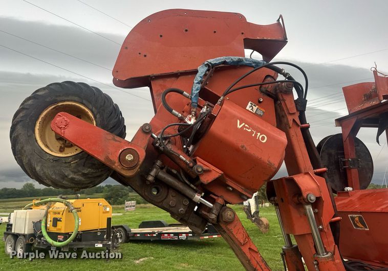 image for item DW3415 1993 Ditch Witch HT100JD vibratory cable plow