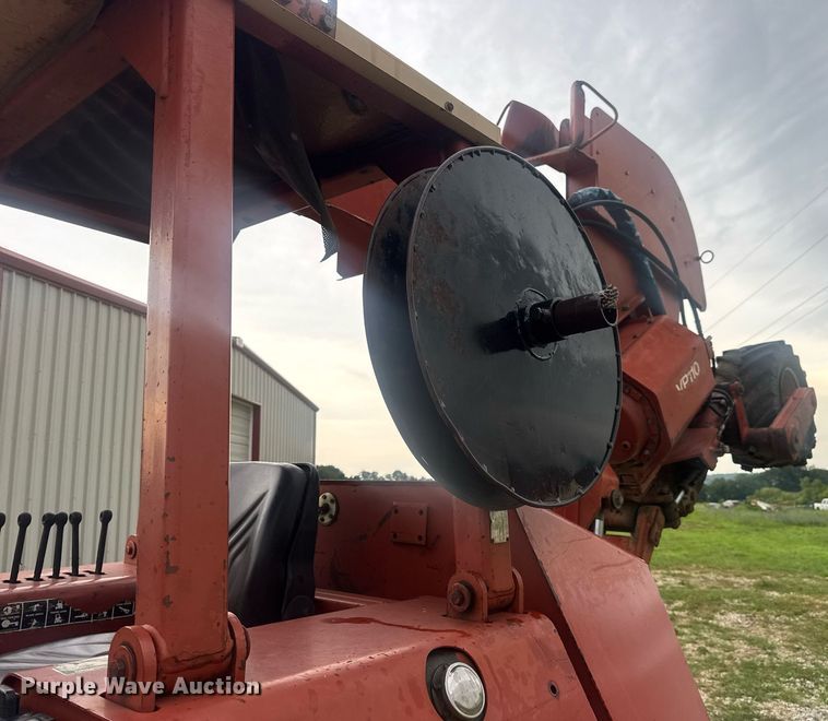 image for item DW3415 1993 Ditch Witch HT100JD vibratory cable plow