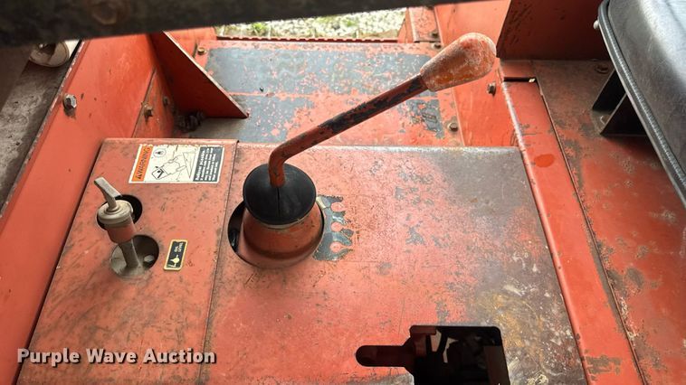image for item DW3415 1993 Ditch Witch HT100JD vibratory cable plow